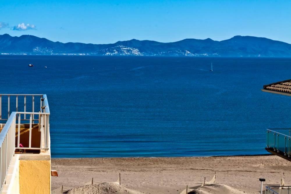 Apartamento Pie De Playa-Wifi Free L' Escala Exterior foto